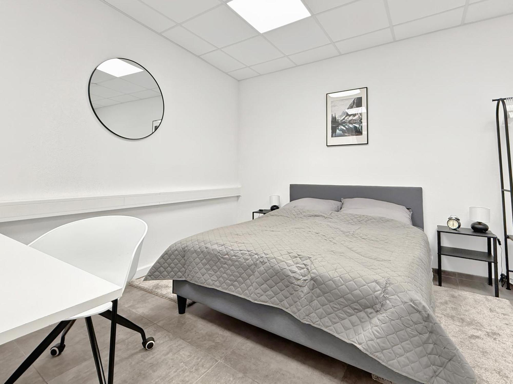 Group Friendly Comfort Central Stuttgart Apartment Exteriör bild