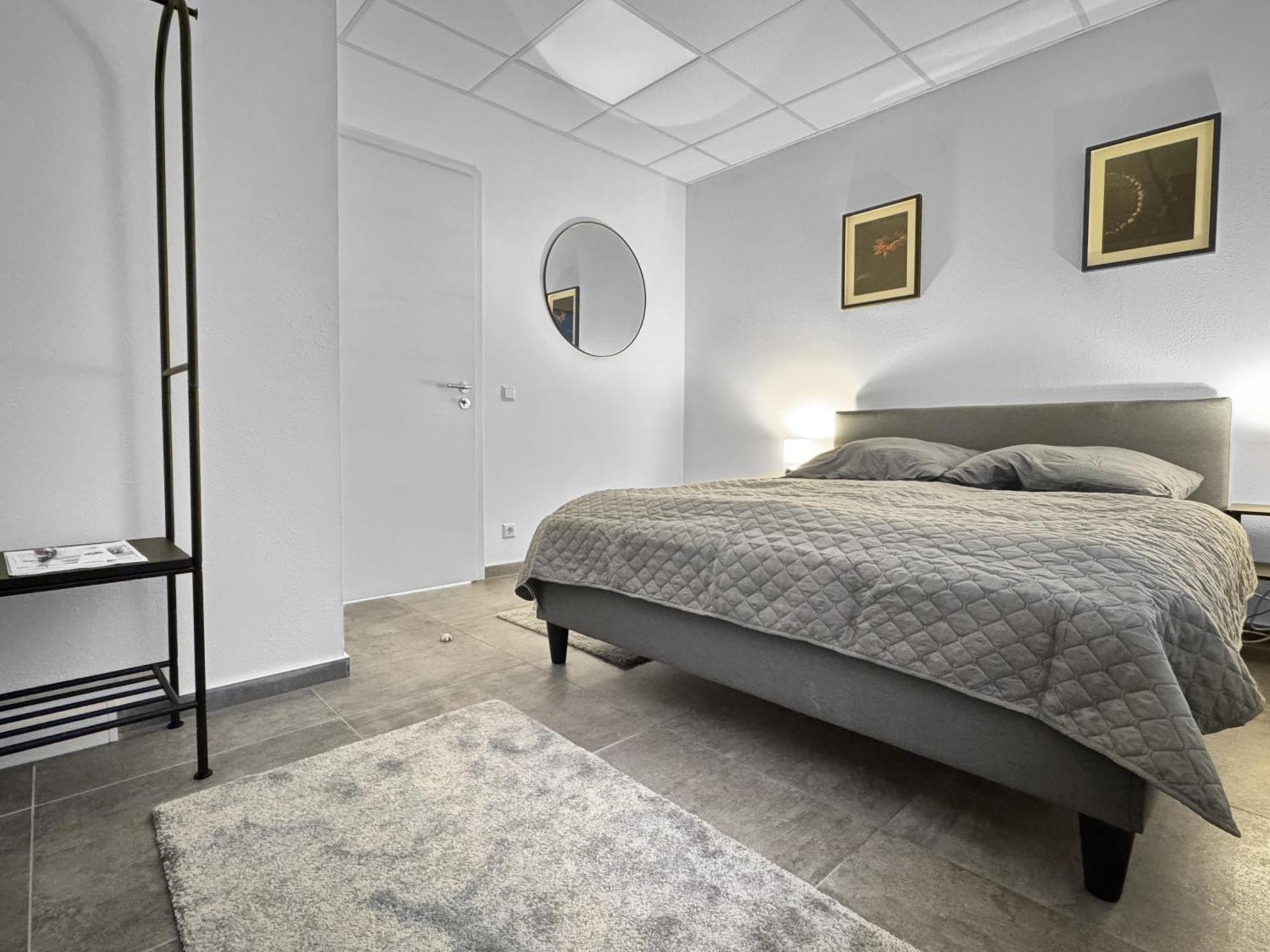Group Friendly Comfort Central Stuttgart Apartment Exteriör bild