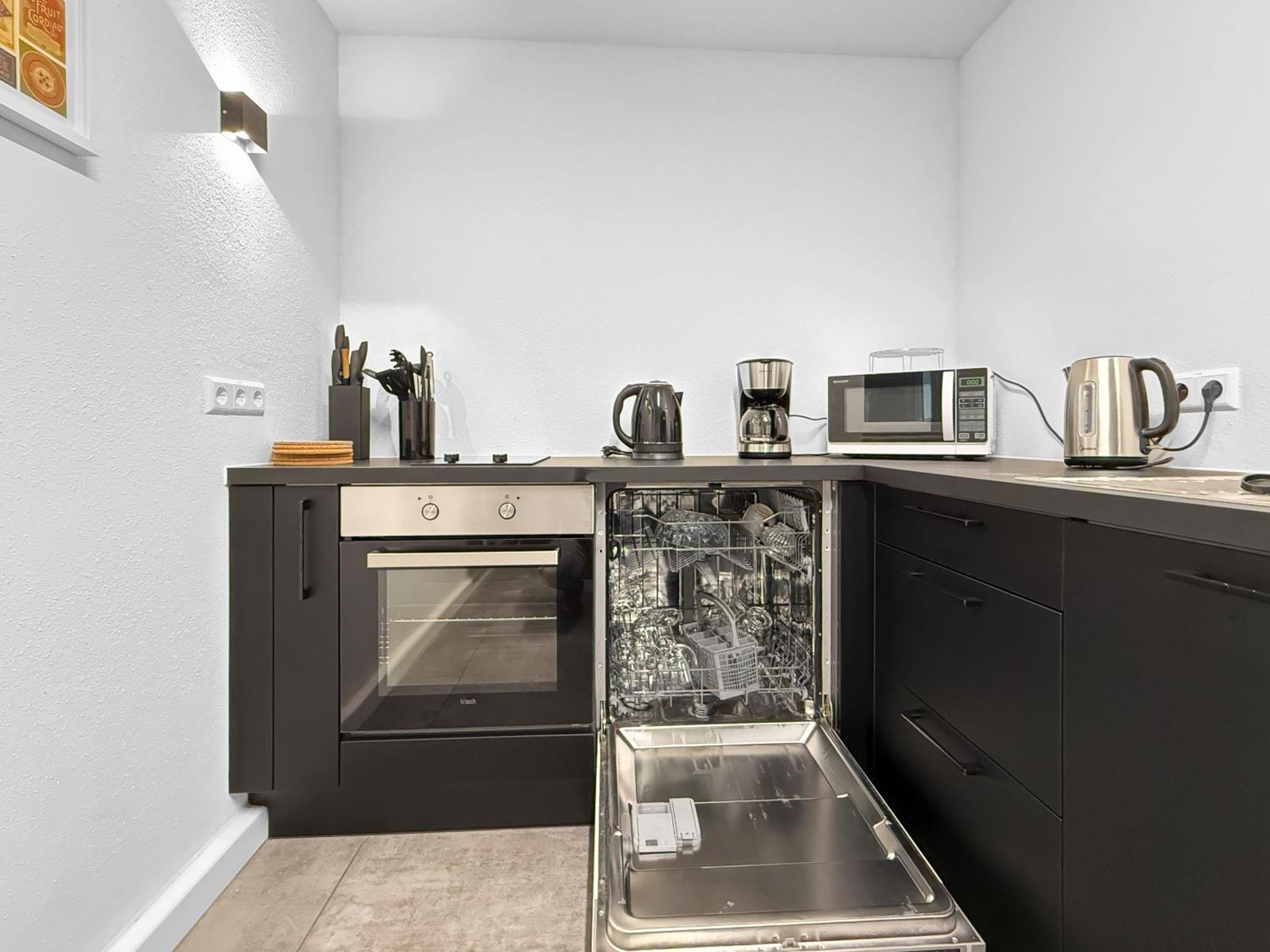 Group Friendly Comfort Central Stuttgart Apartment Exteriör bild